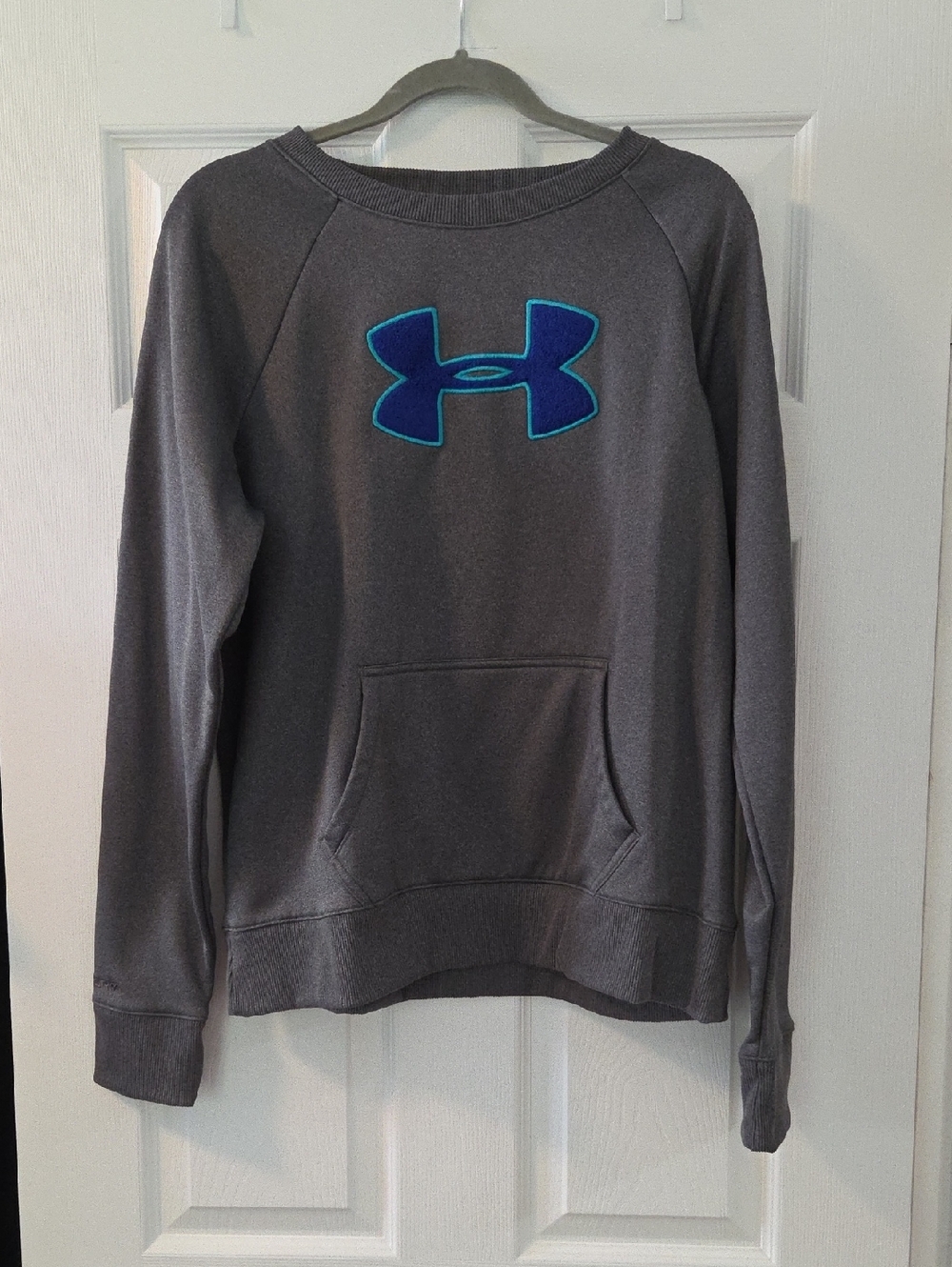 Under Armour Charcoal Sweatshirt-Sz XL with Teal-Trim Logo